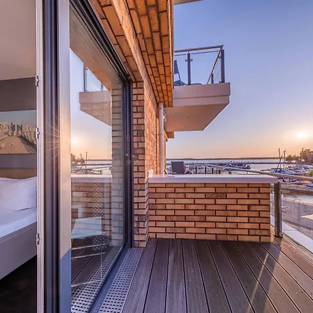 First Marina View - In Der Hafenresidenz Mit Sauna & Mueritzblick