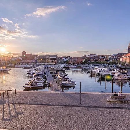 First Marina View - In Der Hafenresidenz Mit Sauna & Mueritzblick Waren (Mueritz)
