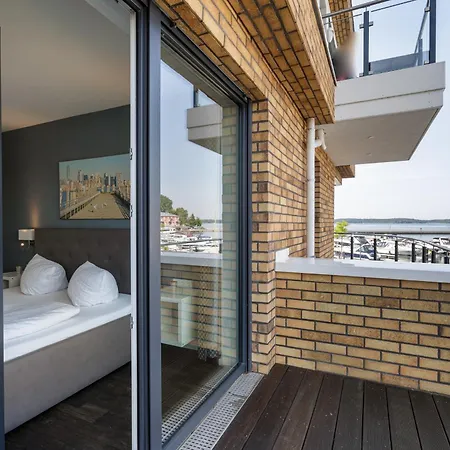 First Marina View - In Der Hafenresidenz Mit Sauna & Mueritzblick