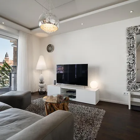 Apartament First Marina View - In Der Hafenresidenz Mit Sauna & Mueritzblick