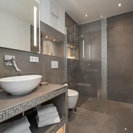 First Marina View - In Der Hafenresidenz Mit Sauna & Mueritzblick